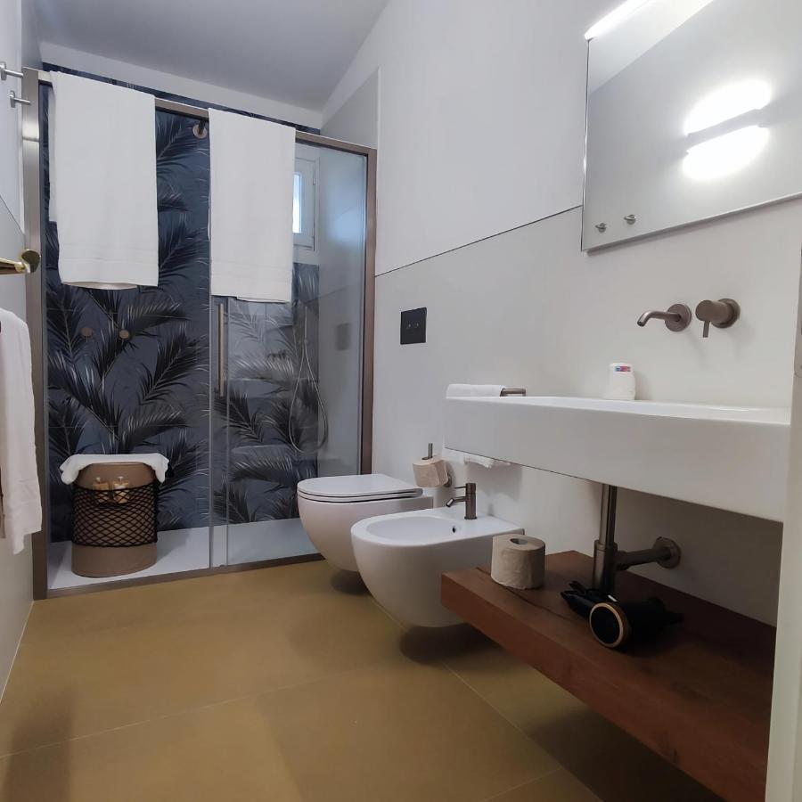 Hotel Riviera ซานวิโต โลคาโป ภายนอก รูปภาพ